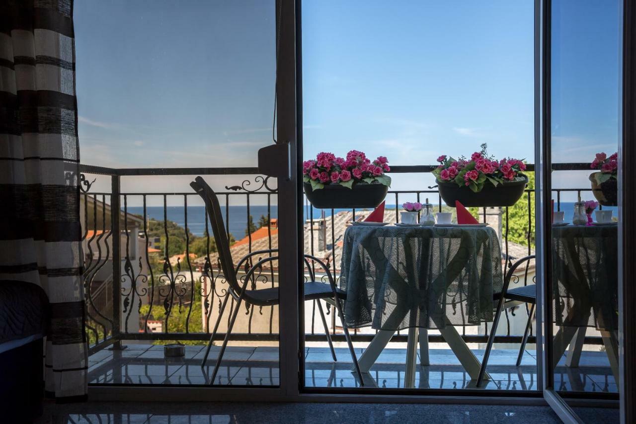 Apartment Mery Pula Zewnętrze zdjęcie