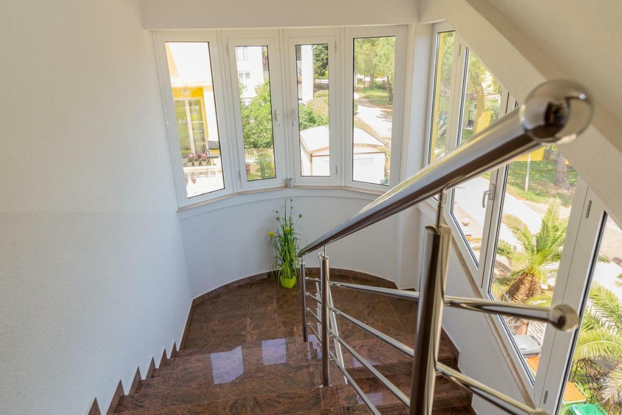 Apartment Mery Pula Zewnętrze zdjęcie