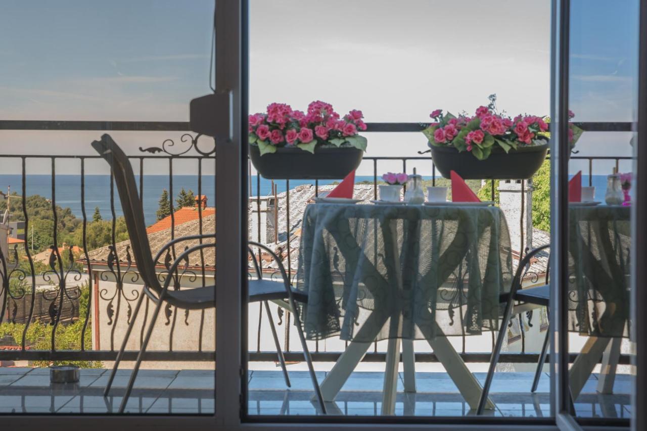 Apartment Mery Pula Zewnętrze zdjęcie