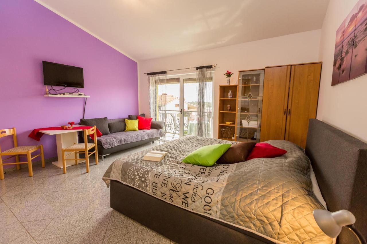 Apartment Mery Pula Zewnętrze zdjęcie